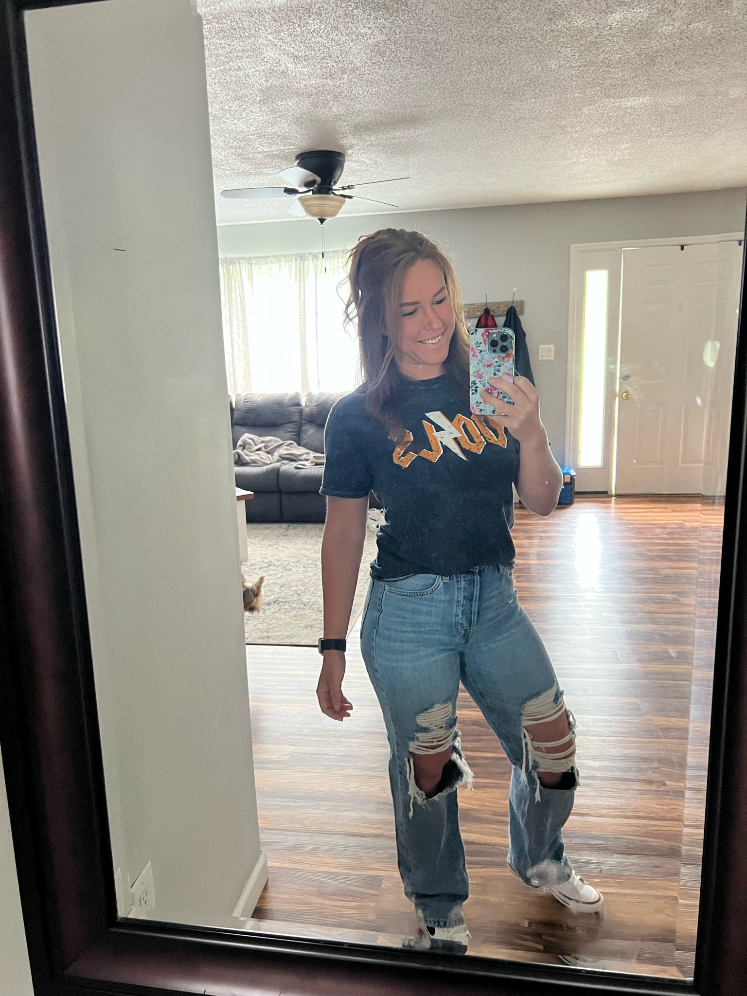 A simple mom, casual fit. Shirt came from a boutique, so unfortunately I cannot link it, but jeans are linked and they are my absolute favorite! Nike court legacy shoes also linked! 

#LTKFindsUnder100 #LTKShoeCrush