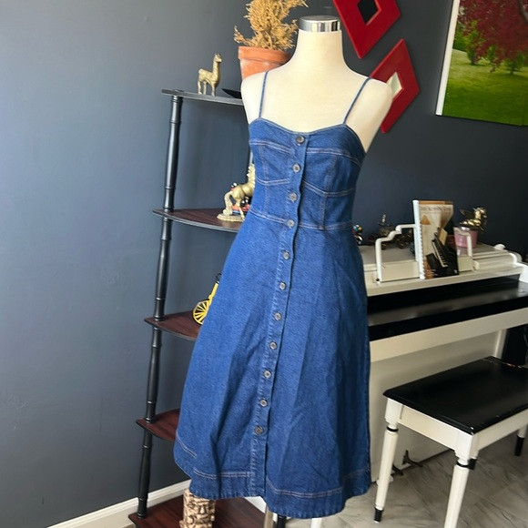 Women's Sleeveless Denim Corset Midi
Sundress - Universal Thread  size XS | Poshmark