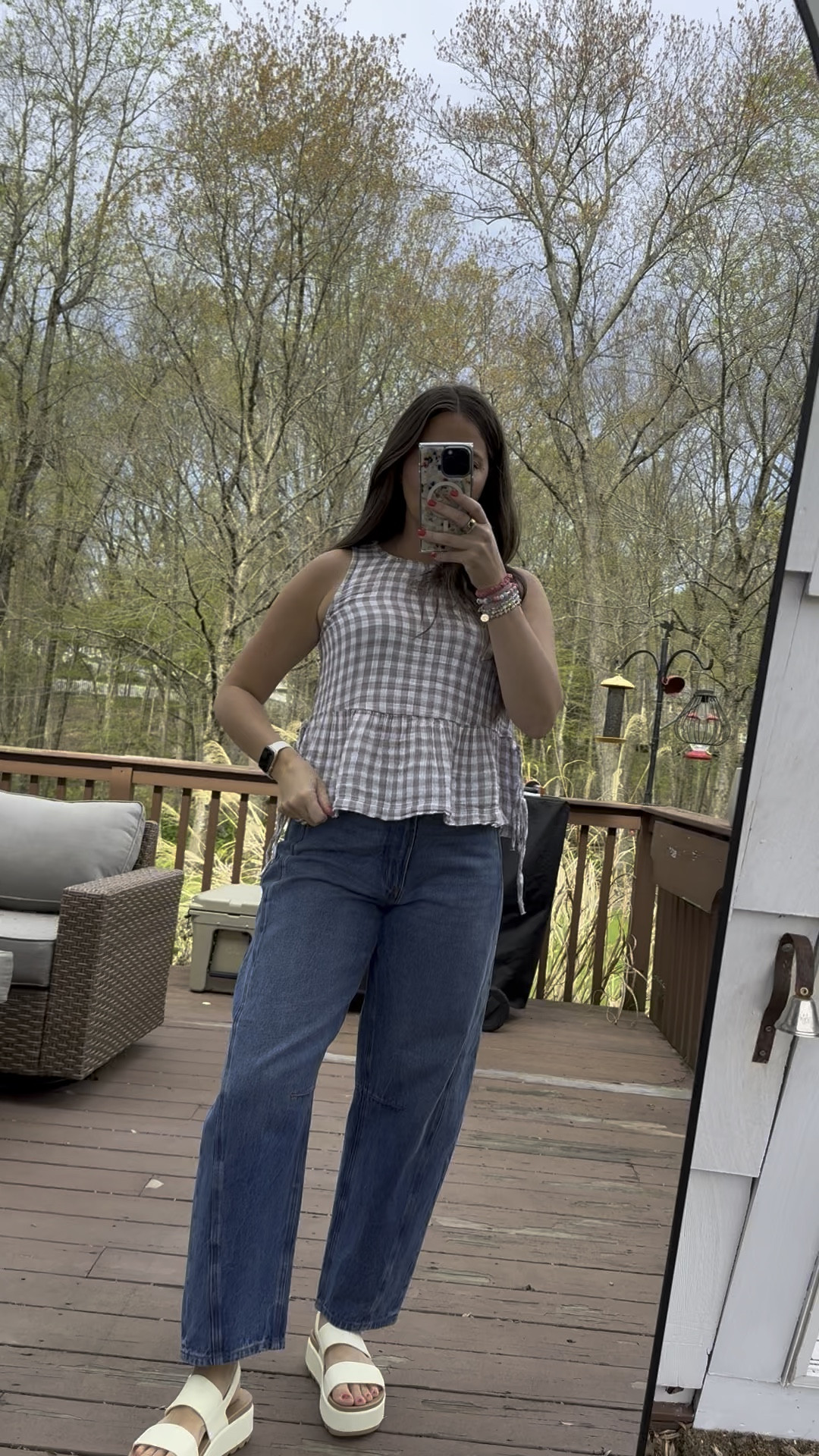 How cute is this top?! And I’m obsessed with these jeans! 👏
Size small in top 
Sized up to 27 in jeans 

#LTKootd #LTKSaleAlert #LTKmomlife