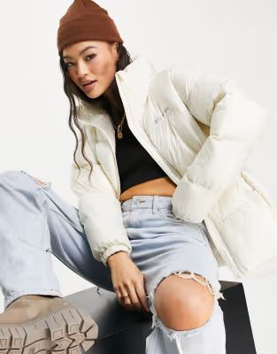 Columbia Puffect puffer jacket in cream | ASOS (Global)