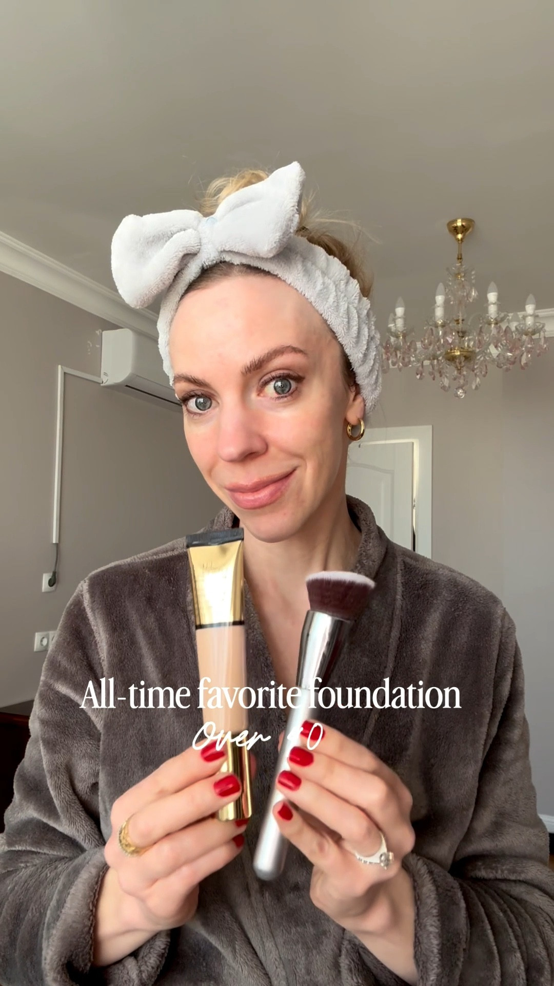 My favorite foundation is 20% off with code SPRINGSALE - hydrating, great coverage and has SPF 45

#LTKSaleAlert #LTKBeauty #LTKOver40