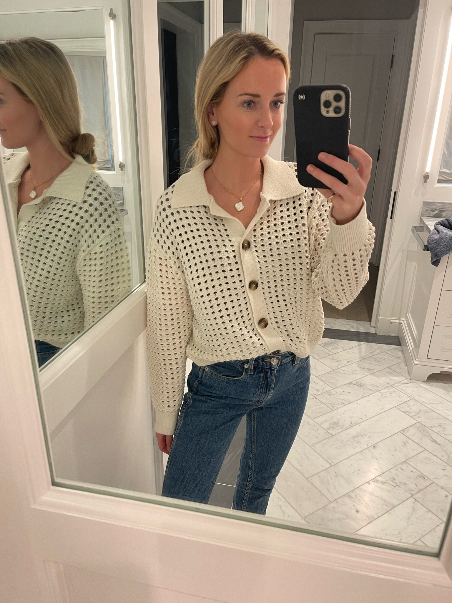 My current favorite jeans + sweaters for fall 🍂

#LTKSeasonal #LTKbeauty