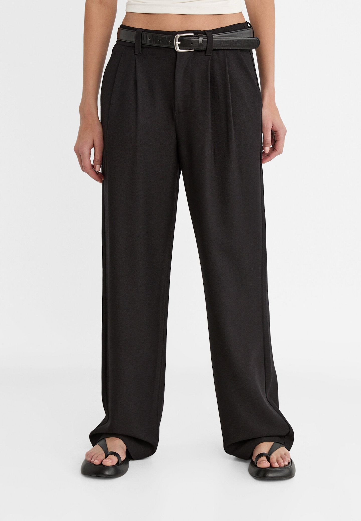 Smart trousers with belt | Stradivarius (UK)