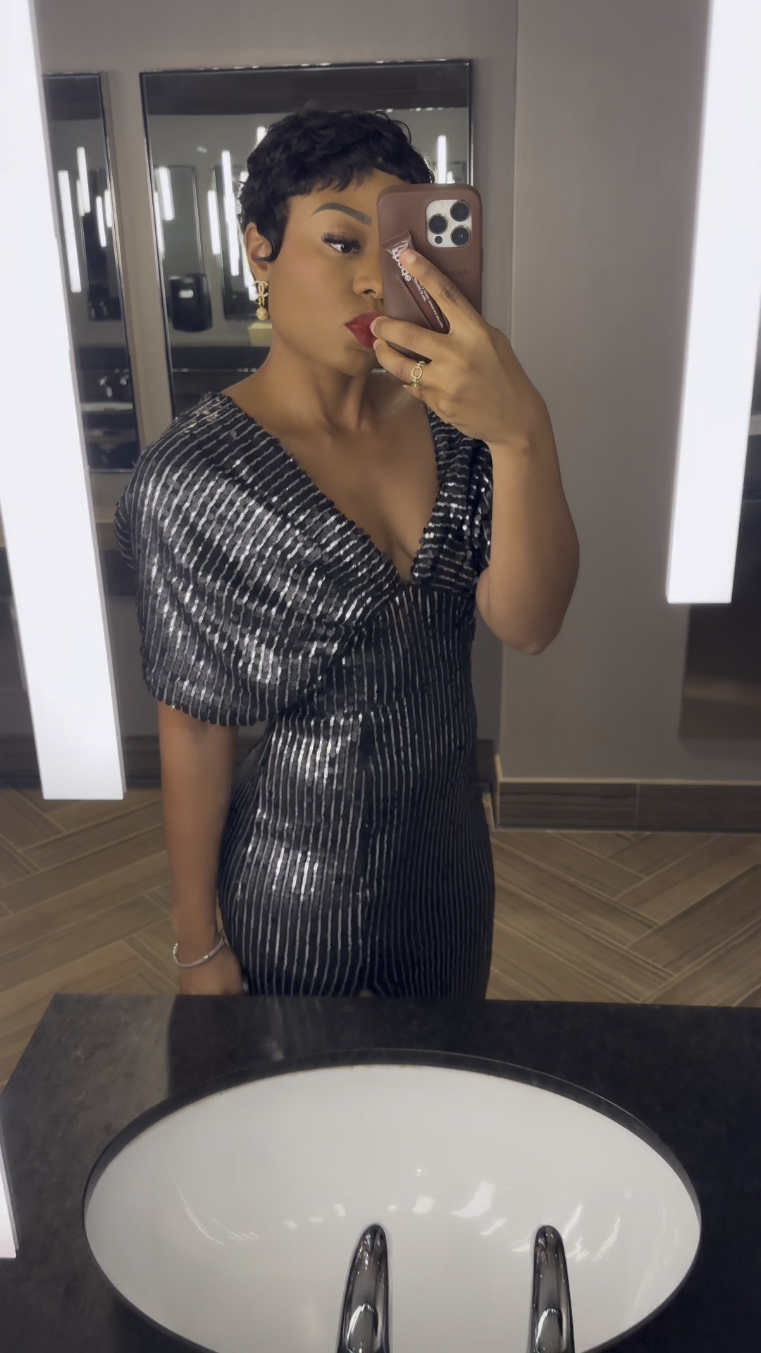 What I wore to holiday work party

Dress is old by Virgos Lounge
Other parties dress that I love are tagged 

#LTKWatchNow #LTKHoliday #LTKParties