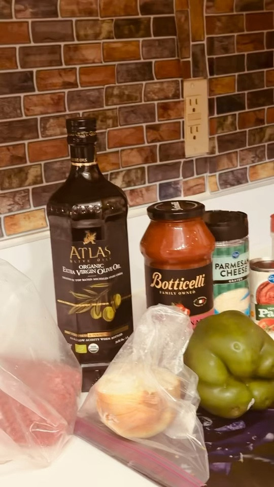 You Do NOT Have to Spend a Lot to Cook This Delicious Spaghetti 🍝✨ Easy Everyday Meal You do NOT have to spend a lot to cook a meal this good 🍝✨
Today I’m making my favorite easy spaghetti recipe — simple, flavorful, and perfect for everyday cooking without overspending.

If you love budget-friendly meals, quick dinner ideas, and easy homemade spaghetti, this one is for you 💕

Tap in, save this, and try it for your next cozy meal night!

🔗 Shop my looks + lifestyle favorites: https://www.shopltk.com/explore/nothinglikesweet_t

#LTKHome #LTKvlog #LTKdayinmylife