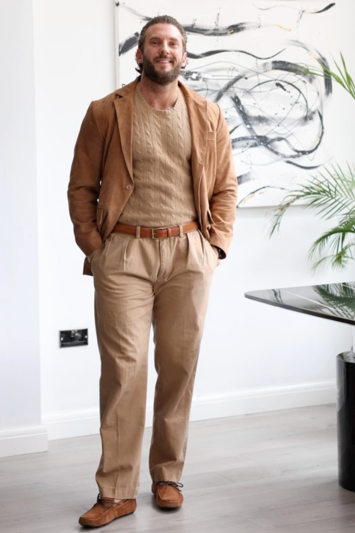 beige tones for a nice casual and super comfy outfit 👌 I’ll link all items to my LTK so go check it out if you want to shop this look 👀 

#mensfashion #menstyle #menstyleguide #menstylefashion #mensfashionpost #mensoutfit #mensfashionstyle #mensoutfit #mensoutfits #mensfashionfix #mensfashionwear