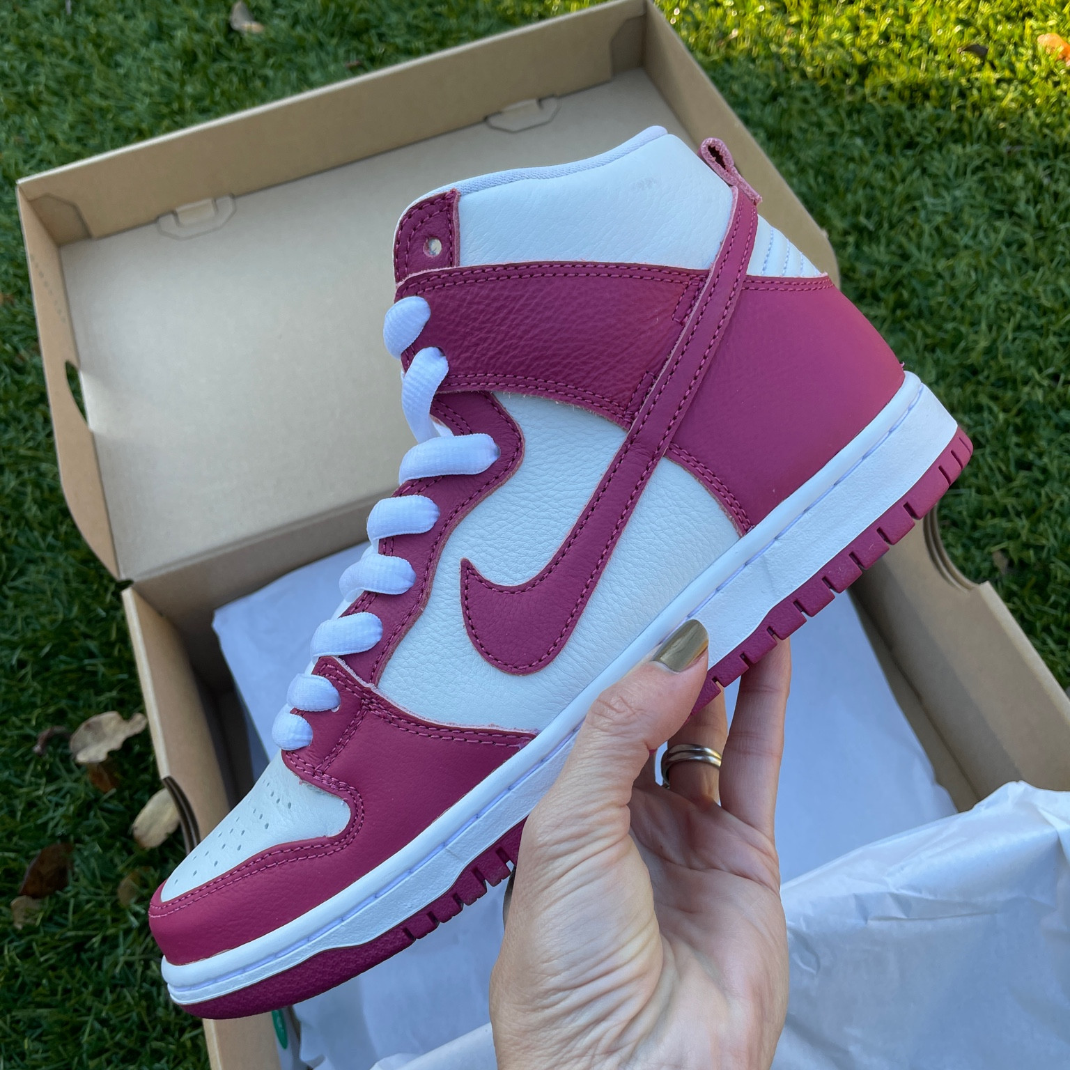 Loving these comfy sneakers in the color of 2023! 💕🙌🎉

#LTKstyletip #LTKfit #LTKshoecrush