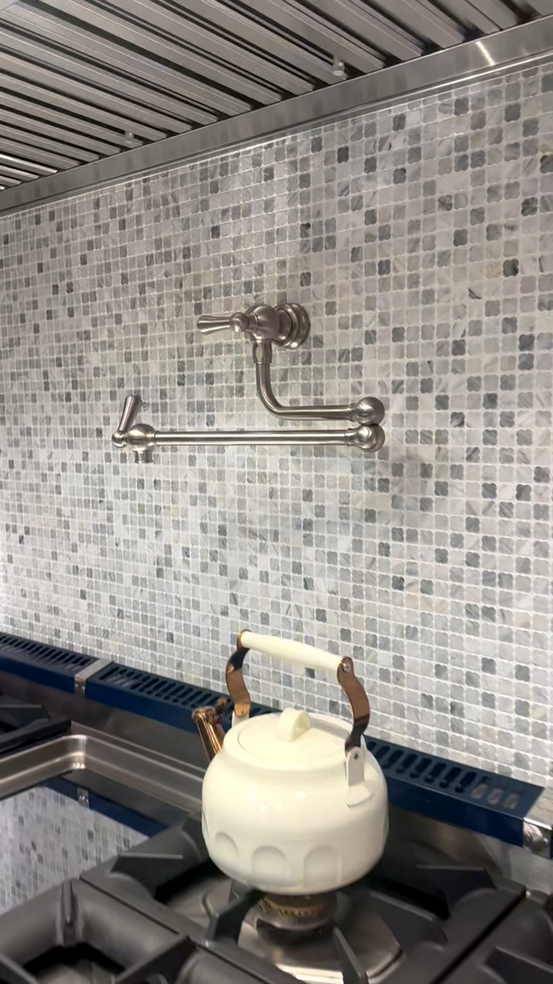 Kohler’s Black Friday is on. A pot filler adds instant convenience and serious style.
#PotFiller #KohlerKitchen #KitchenInspo #BlackFridayDeals

#LTKSaleAlert #LTKHome #LTKCyberWeek