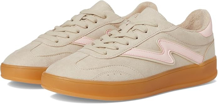 Madden Girl Women's Giia Fashion Sneaker | Amazon (US)
