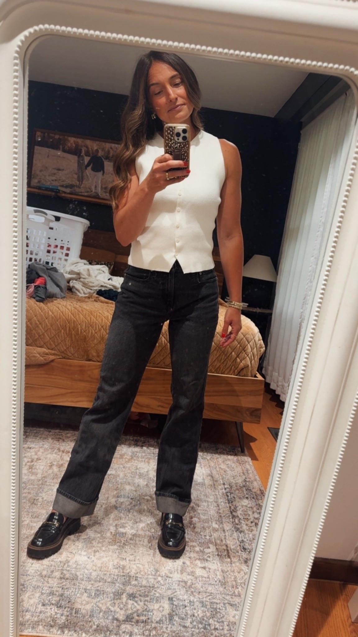 wearing a medium in the shirt & 26 in jeans✨

#LTKjeans #LTKstyletip #LTKmidsize