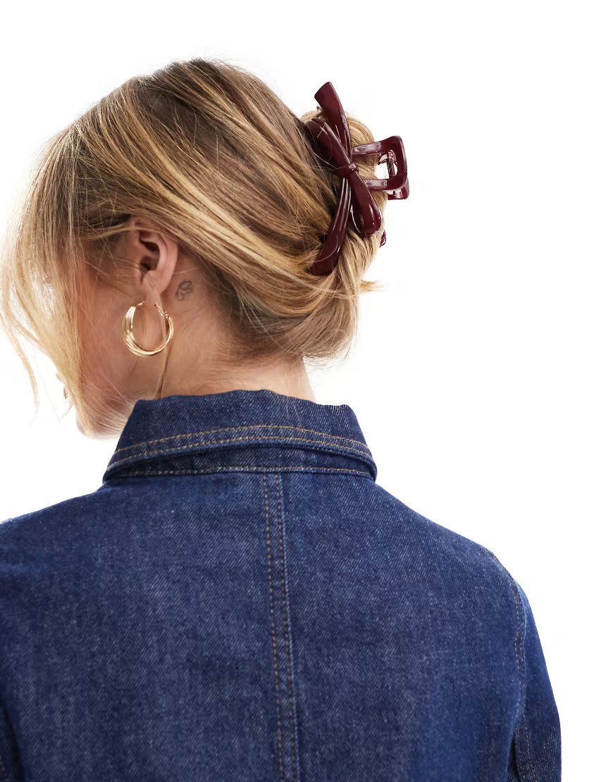 ASOS DESIGN hair claw with bow design in burgundy-Red | ASOS (Global)
