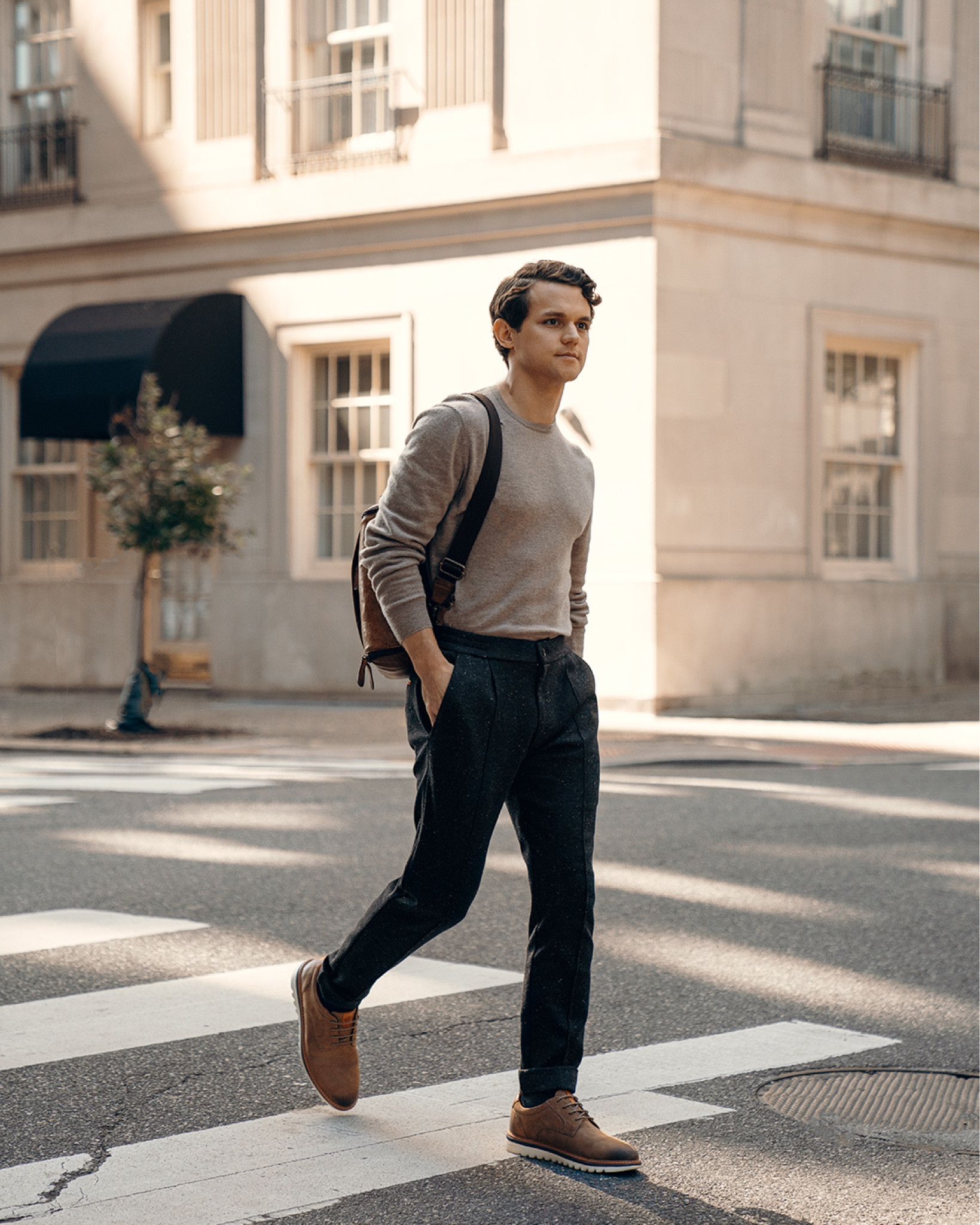 Casual fall outfit today wearing the new Braydon from @johnstonmurphy 🍁. These lightweight and versatile shoes make for the perfect choice for everything from days spent walking around the city to nights out with friends this fall!  #johnstonandmurphy #fallfashion


#LTKstyletip #LTKworkwear #LTKmens