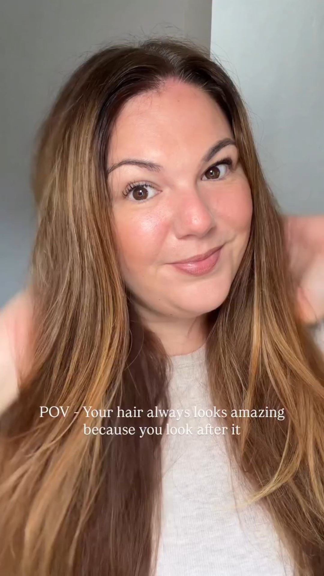 I always get complemented on my hair particularly how long, thick and healthy it is. Whilst some of it is genetics, I also really look after it from scalp to root to ends. 

Here is my current hair routine - 

@no98beauty - Hydra Bond Shampoo, Conditioner & Masque a hydrating trio that cleans, restores, protects and strengthens. Really love how clean my hair feels and smells with these. 

@philip_kingsley - Density Stimultating Scalp Toner & Preserving Scalp Drops to refresh the scalp and reduce hair fall. Looking after your scalp is so important and these are easy to use. 

@athletiabeauty_uk - Restyling Hair Serum & Repair Oil for styling, shine, repair & hydration

@dysonbeauty - Hairdryer

@ghdhair - Duet Blowdry Brush 

@mantahair - A hair brush that can be used wet or dry to minimise breakage. 

[gifted products included]
#healthyhairgoals #longhairproblems #scalphealth #hairwashday #hairroutine #haircareproduct #hairwashroutine #ghdhair #dysonhairdryer #beautycommunityuk #hairgoalsachieved #shinyhairdontcare