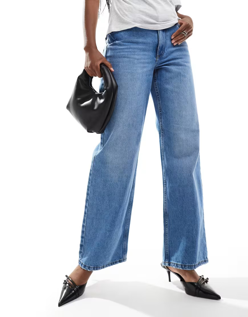 River Island relaxed straight leg jean in mid blue | ASOS (Global)