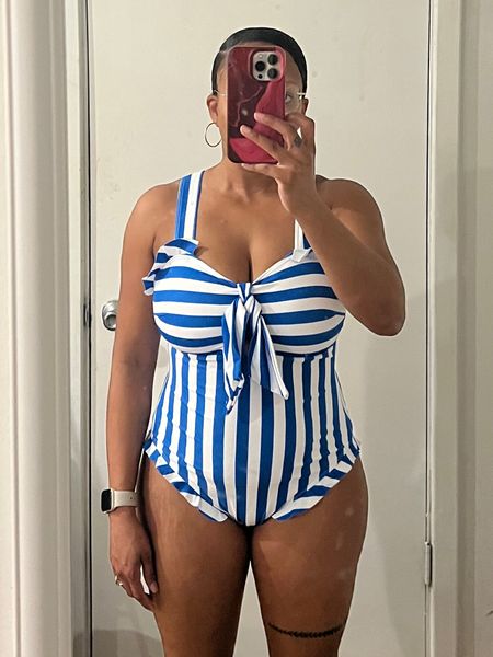 Striped Front Knot Halter One Piece Swimsuit


#LTKSeasonal #LTKSwim #LTKStyleTip