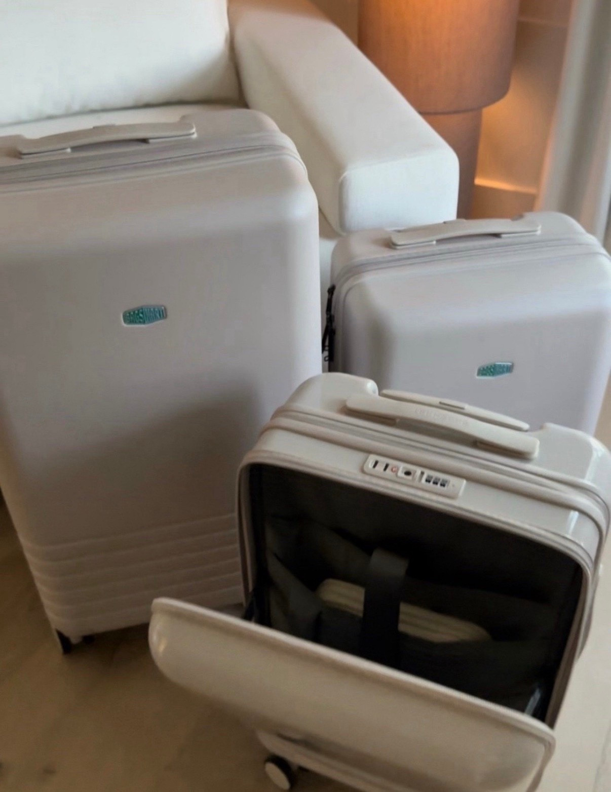 Scroll to shop! Follow for more finds! Xo! 🥰 

#LTKootd #LTKgrwm #LTKdayinmylife