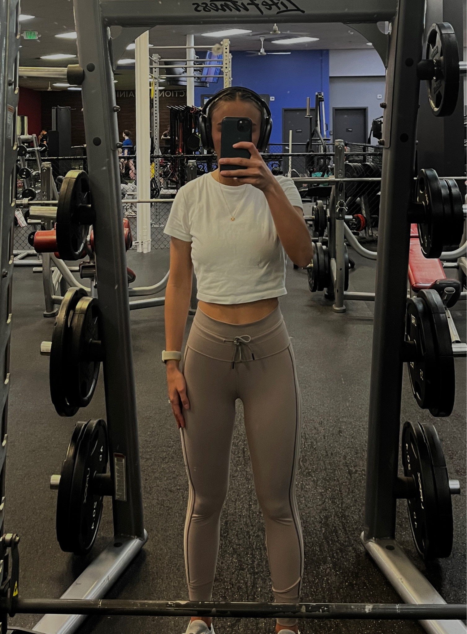 Comfiest leggings ever with the softest material. Vuori has won me over 


#LTKunder100 #LTKworkwear #LTKfit