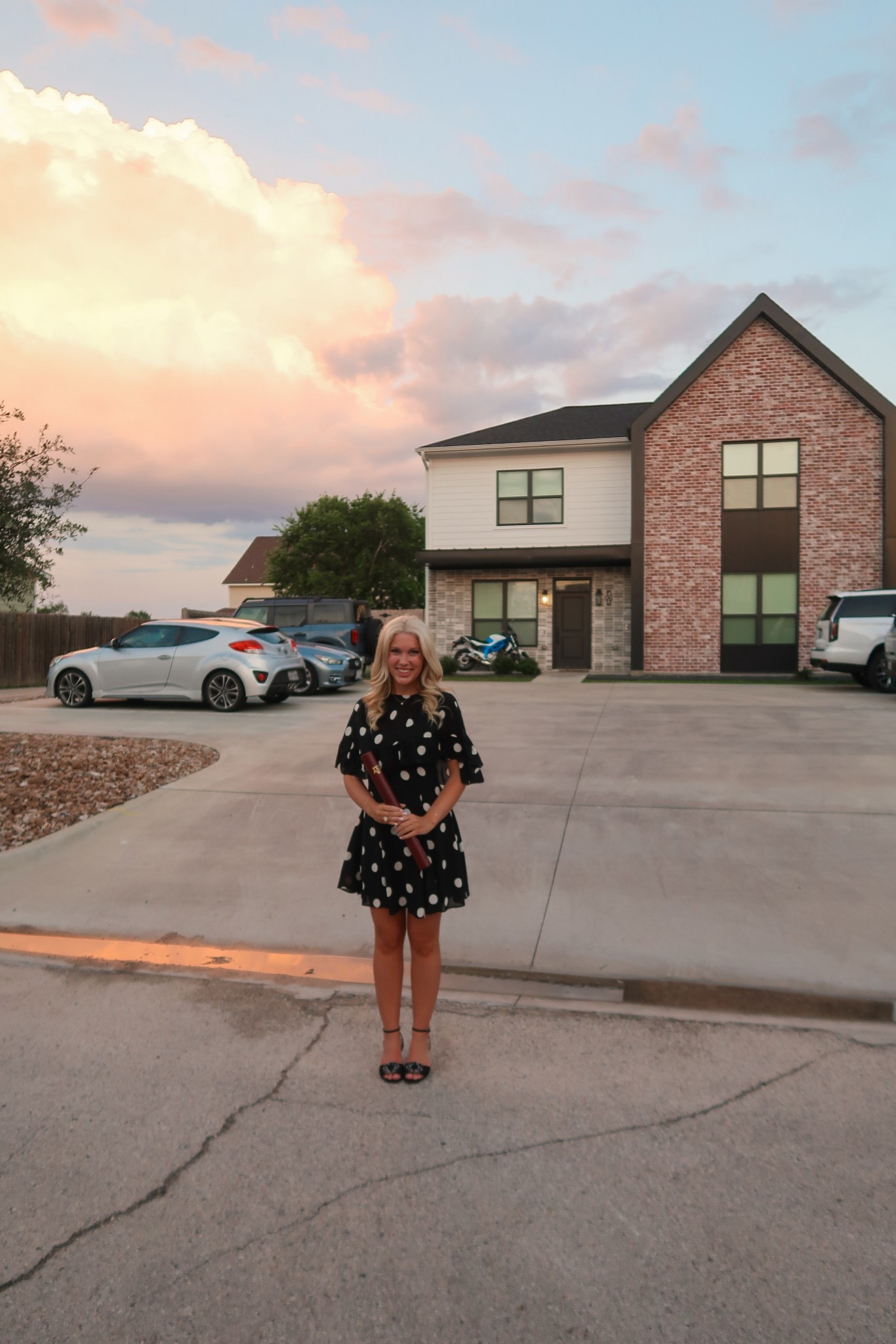 One of my all time favorite dresses! A classic V-neck dress with a removable sheer shawl. Super classy and timeless!

#LTKParties #LTKSeasonal #LTKPetite