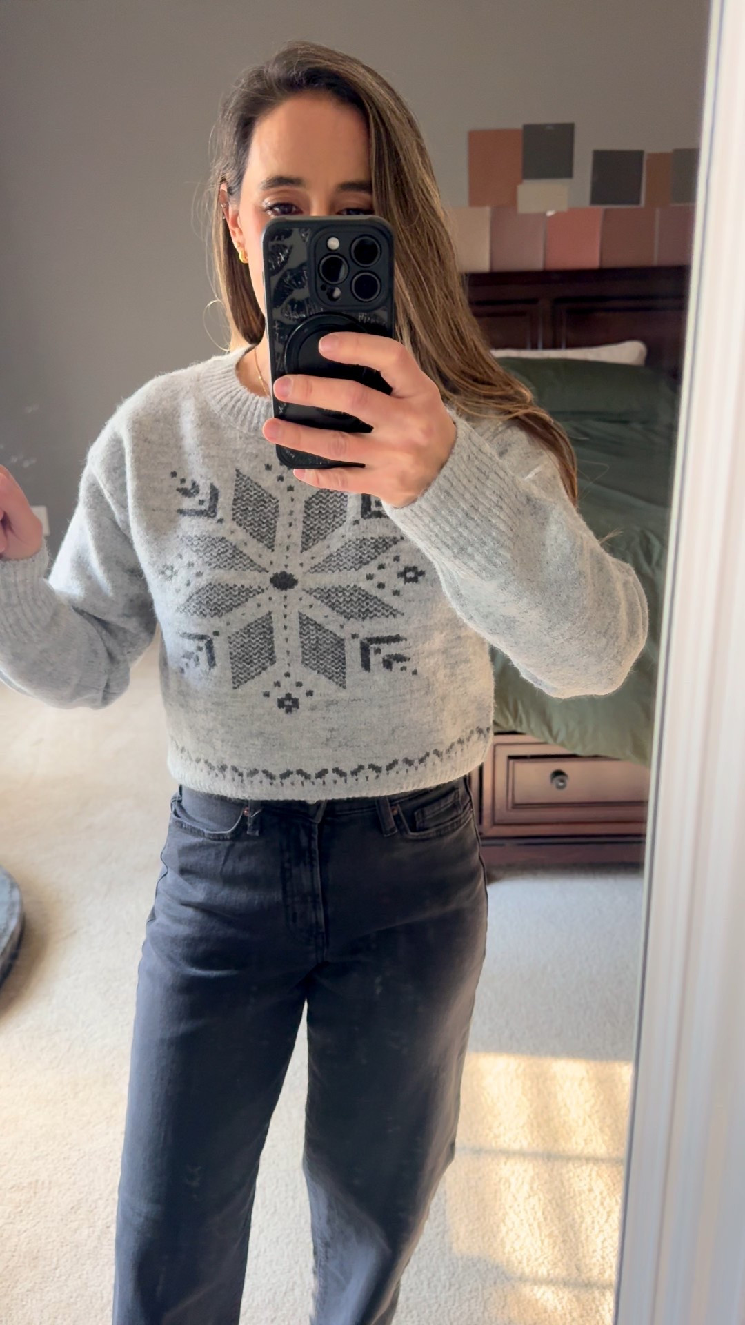 Target sweater, size XS with back woe leg pants.

Old navy jeans 
Target snowflake sweater
Winter outfit
Cold weather outfit
Holiday party outfit



#LTKootd #LTKFindsUnder50 #LTKPetite