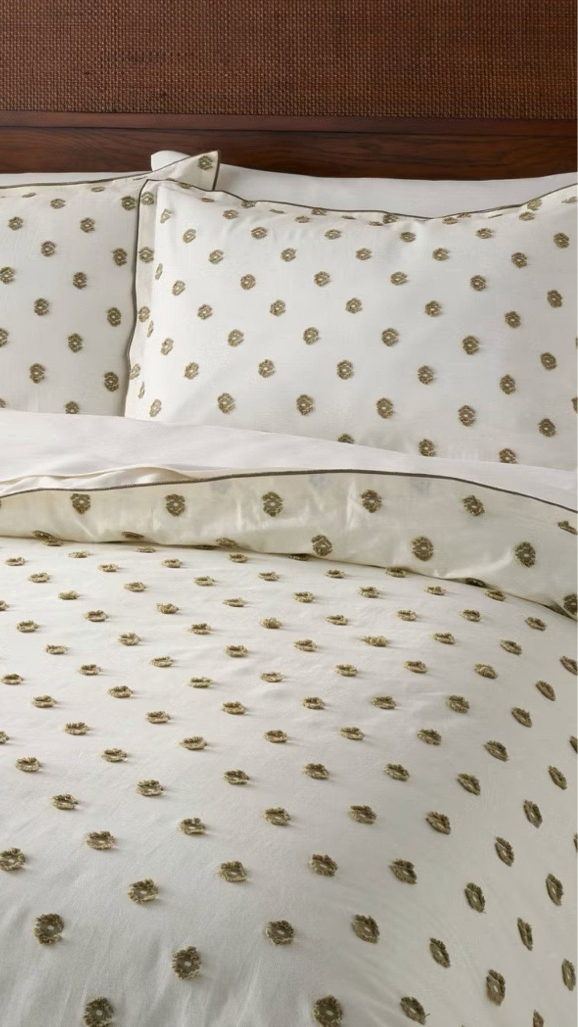 Loving this comforter set from Target! 20% off with Target Circle!

#LTKHome #LTKSaleAlert