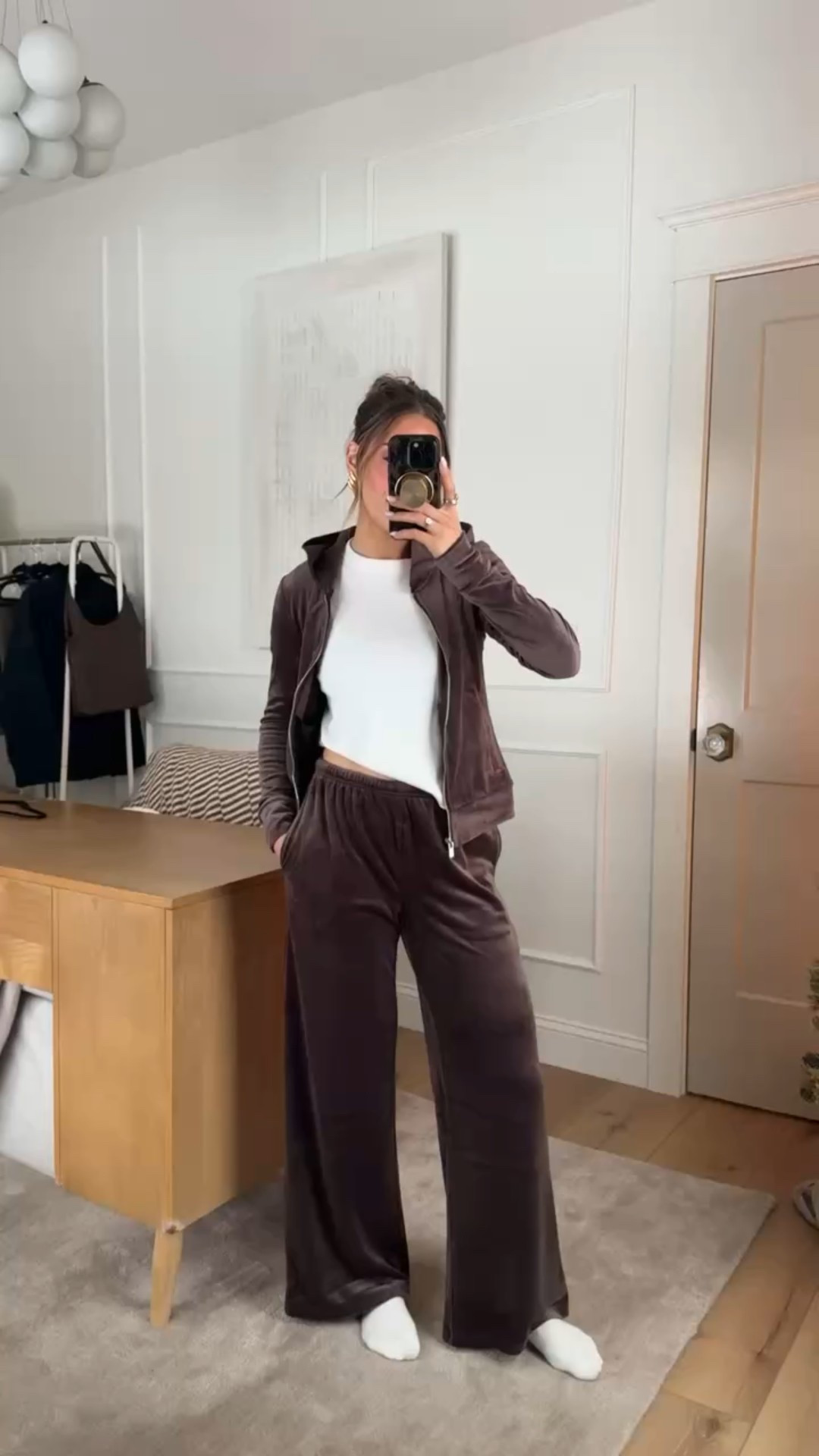 This is one of those pieces you don’t overthink 🤍
You just put it on and go!! 