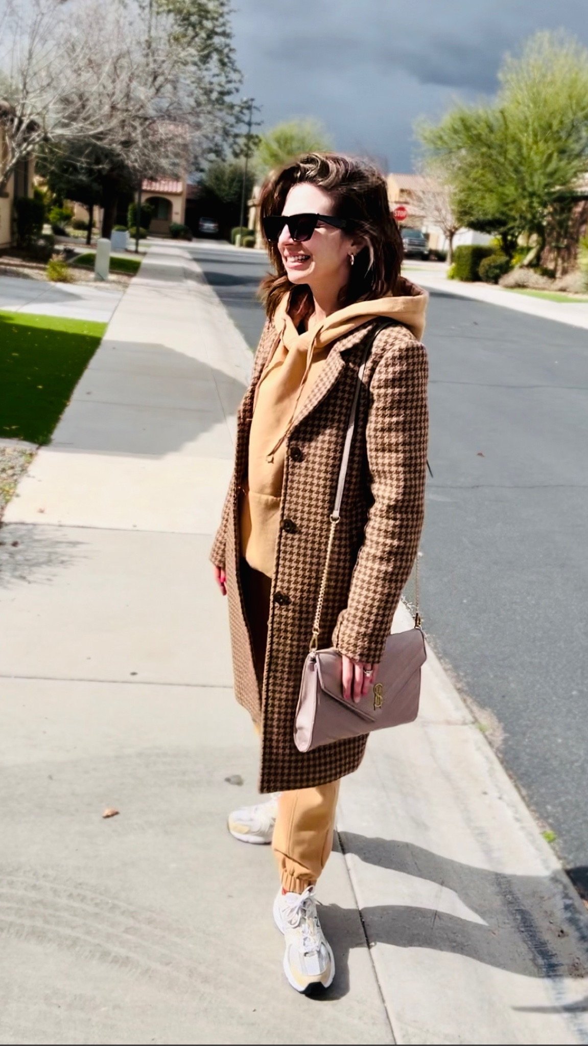 everyday style, casual style
✨
fashion finds
✨
matching set, winter coat, winter fashion, New Balance runners, winter outfit

#LTKSeasonal #LTKstyletip #LTKsalealert