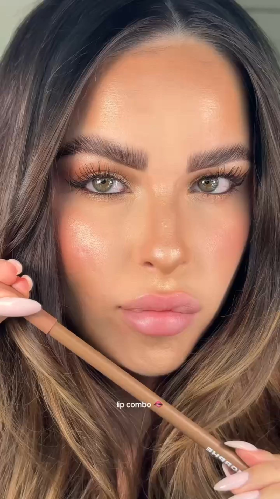 the perfect every day lippie🫦 @Morphe Cosmetics lip liners in spiffy & wifey + @LAWLESS Beauty forget the filler gloss in strawberry shortcake #lipcombo #lipcombotutorial #lipcombos #makeuptutorial #makeupinspo 