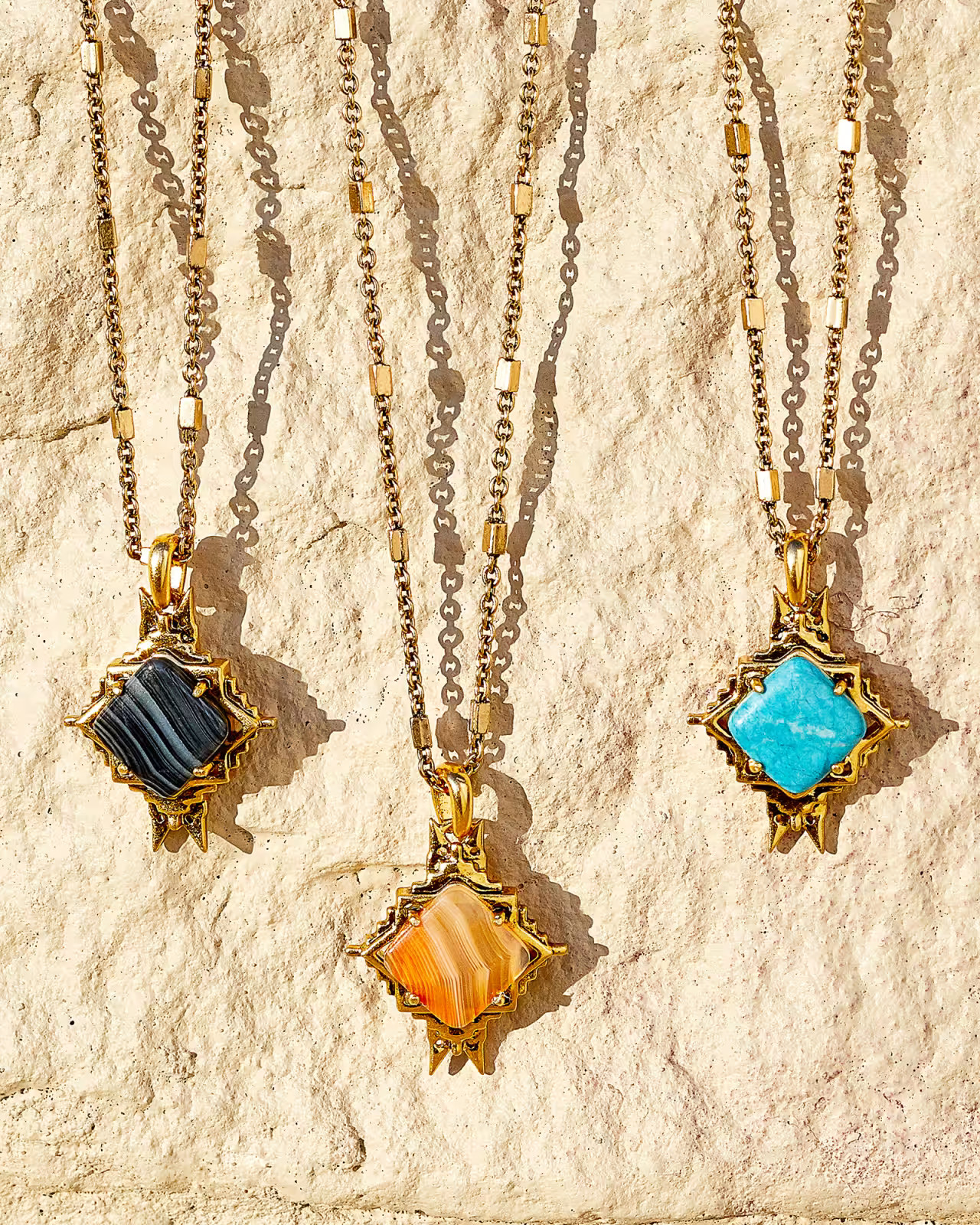 Cass Vintage Gold Long Pendant Necklace in Black Banded Agate | Kendra Scott