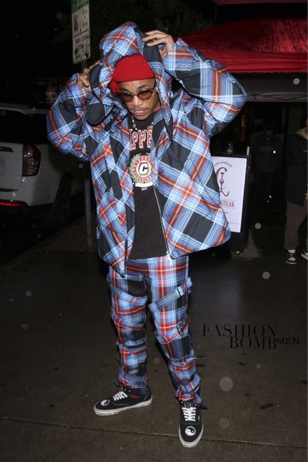 @fashionbombmen flash! @anderson._paak grabbed dinner @catch wearing a @charlesjeffreyloverboy plaid look ($717 coat, $519 pants). Hot! Or Hmm..? Shop #andersonpaak ‘s style at the link in bio!
📸 Backgrid #andersonpaakfbd #charlesjeffreyloverboy #fashionbombmen #mensfashion  #mensstyle


#LTKGiftGuide #LTKHoliday #LTKSeasonal