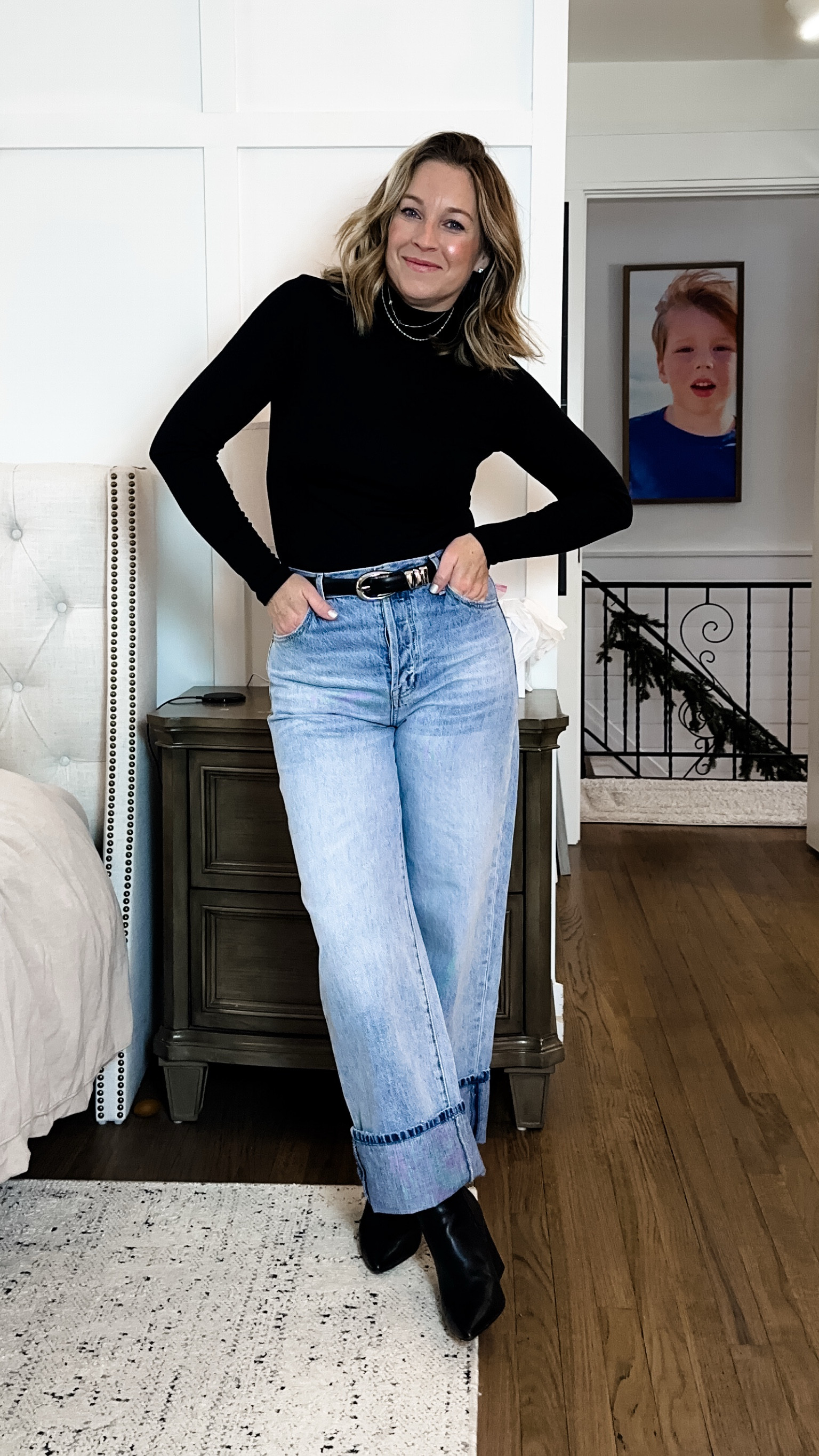 Loving the simplicity of this chic fit! Small top and 27 jeans (yes, I sized down 2!) this chunky belt is everything too! Love a classic black and silver! 

#LTKStyleTip #LTKFindsUnder100 #LTKMidsize
