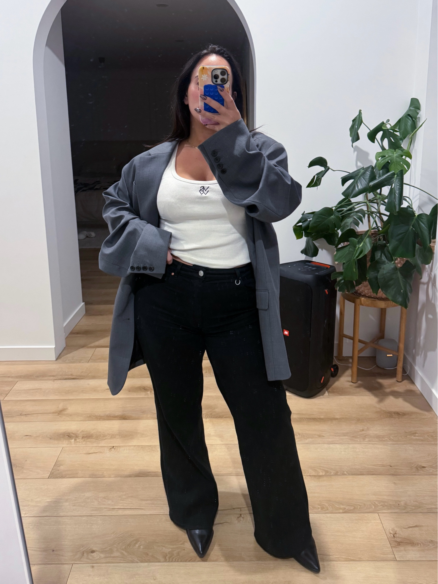 Jeans are 10/10!!! True to size and soo comfortable. 

#LTKaustralia #LTKmidsize #LTKcurves