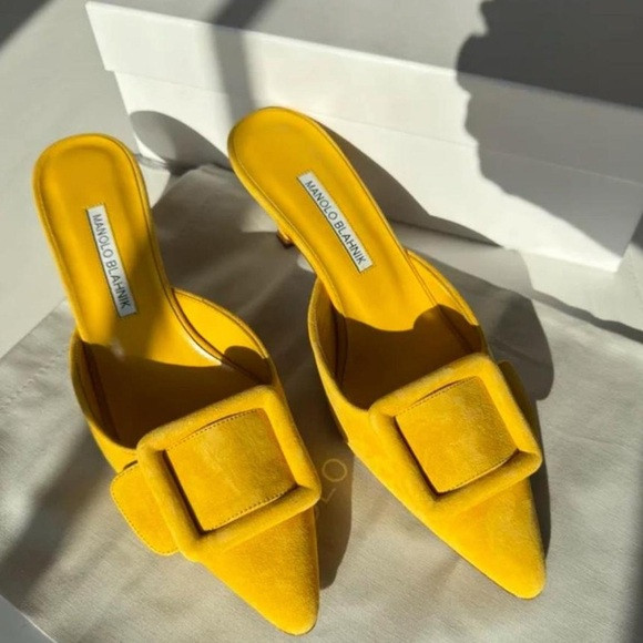 MANOLO BLAHNIK Iconic Yellow Maysale Mules size 38. NWT. | Poshmark