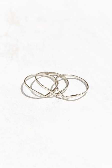 Stacked V Ring&nbsp;Set | Urban Outfitters US
