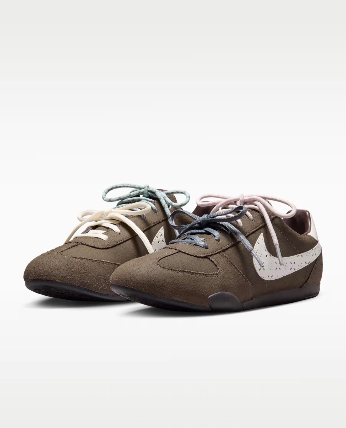 Nike sneakers, soft sneakers 

#LTKootd