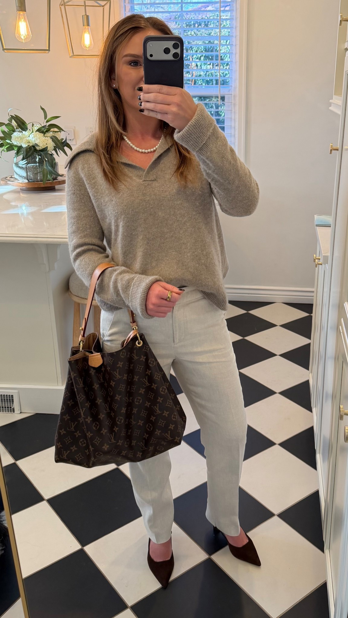 Banana Republic sweater and trousers with Stuart Weitzman kitten heels and pearl necklace from Amazon. Neutral, simple, and easy women’s work outfit. 

#Ootd #WorkOutfit #WorkStyle #OfficeStyle #KittenHeels #StuartWeitzman #BrownHeels #Neutral #Brown #Style #OfficeOutfit #CashmereSweater #BananaRepublic #WorkBag #Professional #AmazonJewerly #Pearls #LouisVuitton


#LTKPetite #LTKWorkwear #LTKootd