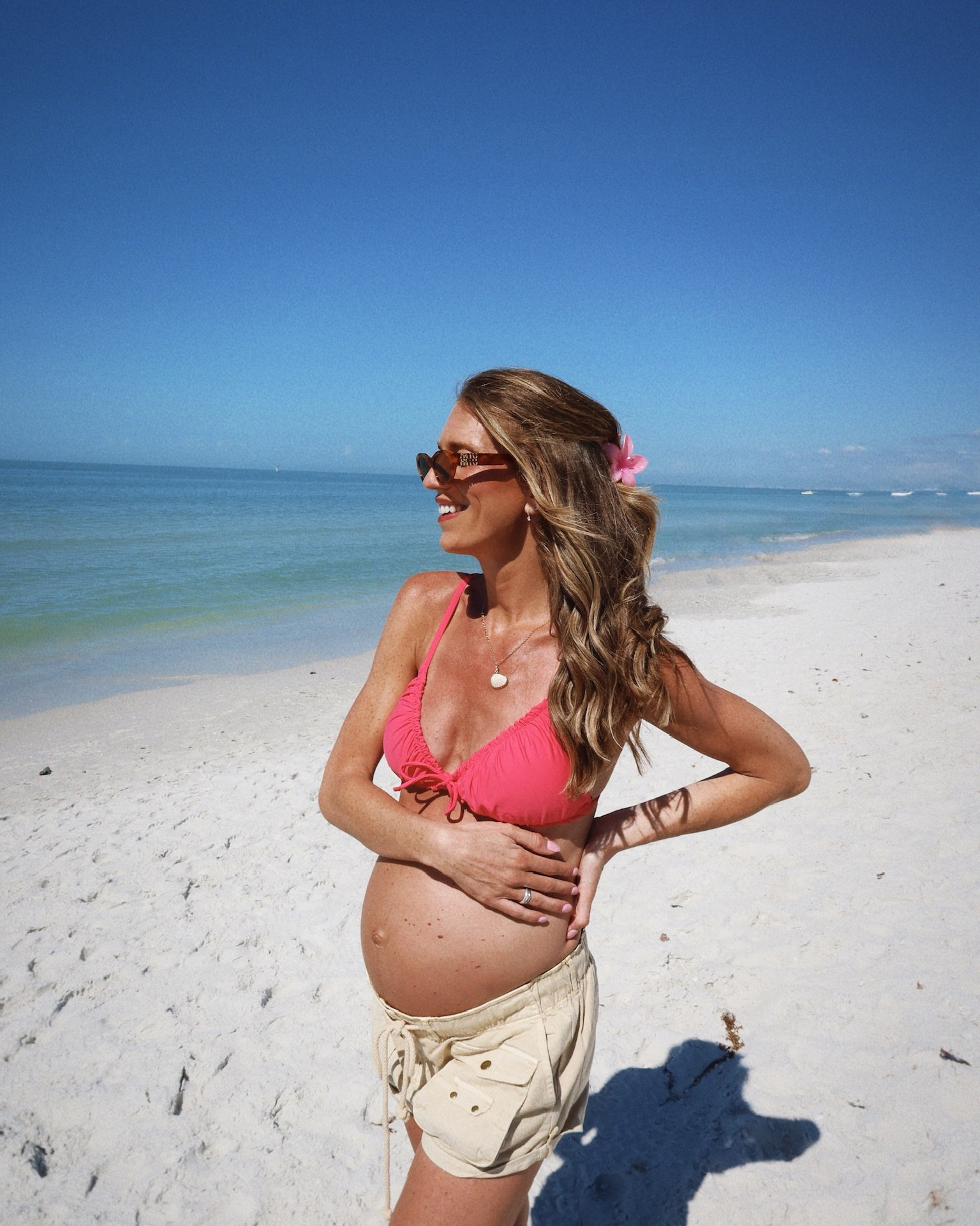 Wearing medium in this @Aerie swimsuit! Love that it’s bump and pregnancy friendly and has full coverage 🩷
Size medium
Shorts: SIZE DOWN. Wearing small with bump but would be extra small when not pregnant 

#LTKTravel #LTKootd #LTKBump