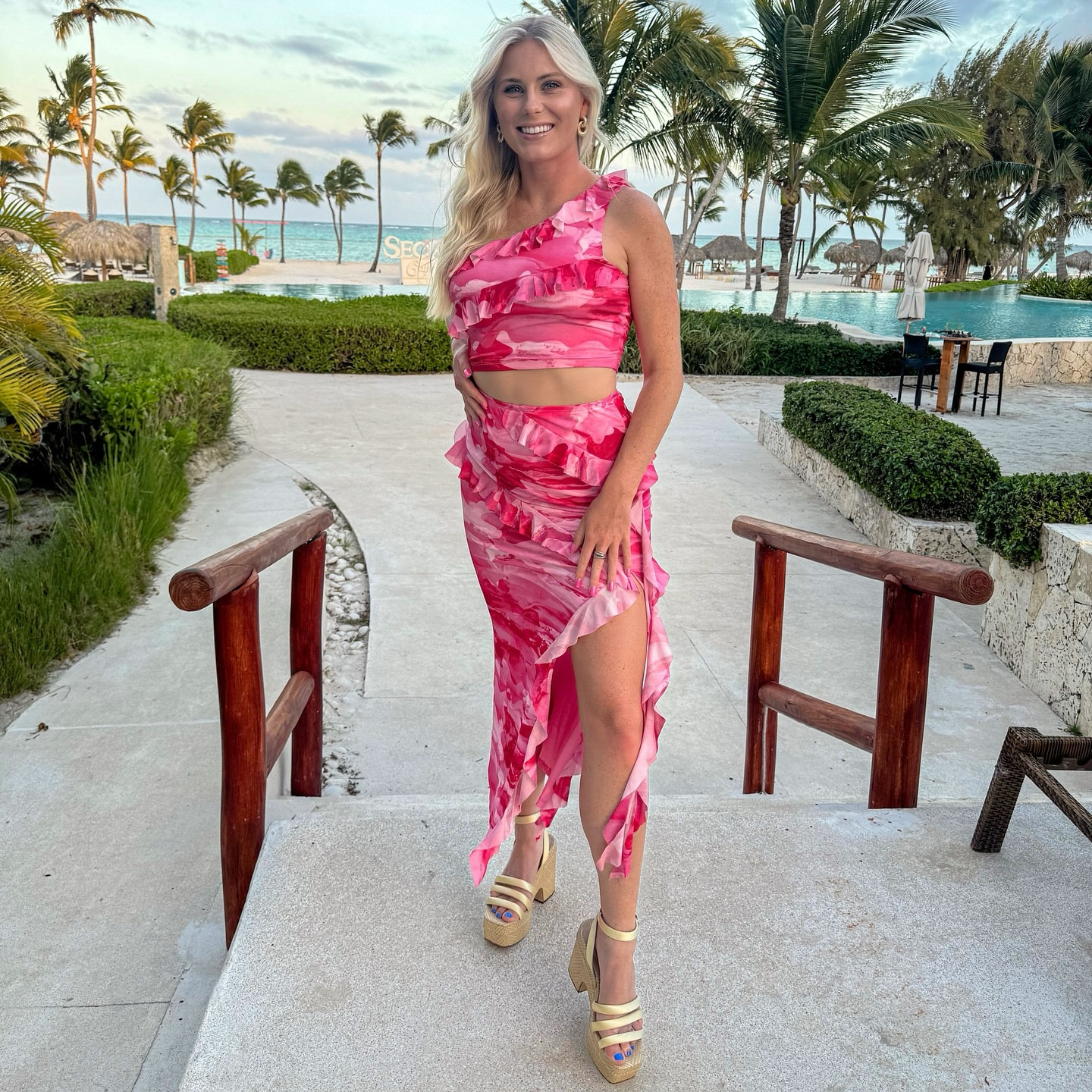 Beachy keen🦩🏝️☀️🌺

#puntacana #vacation #beach #dominicanrepublic

#LTKTravel #LTKSeasonal #LTKParties
