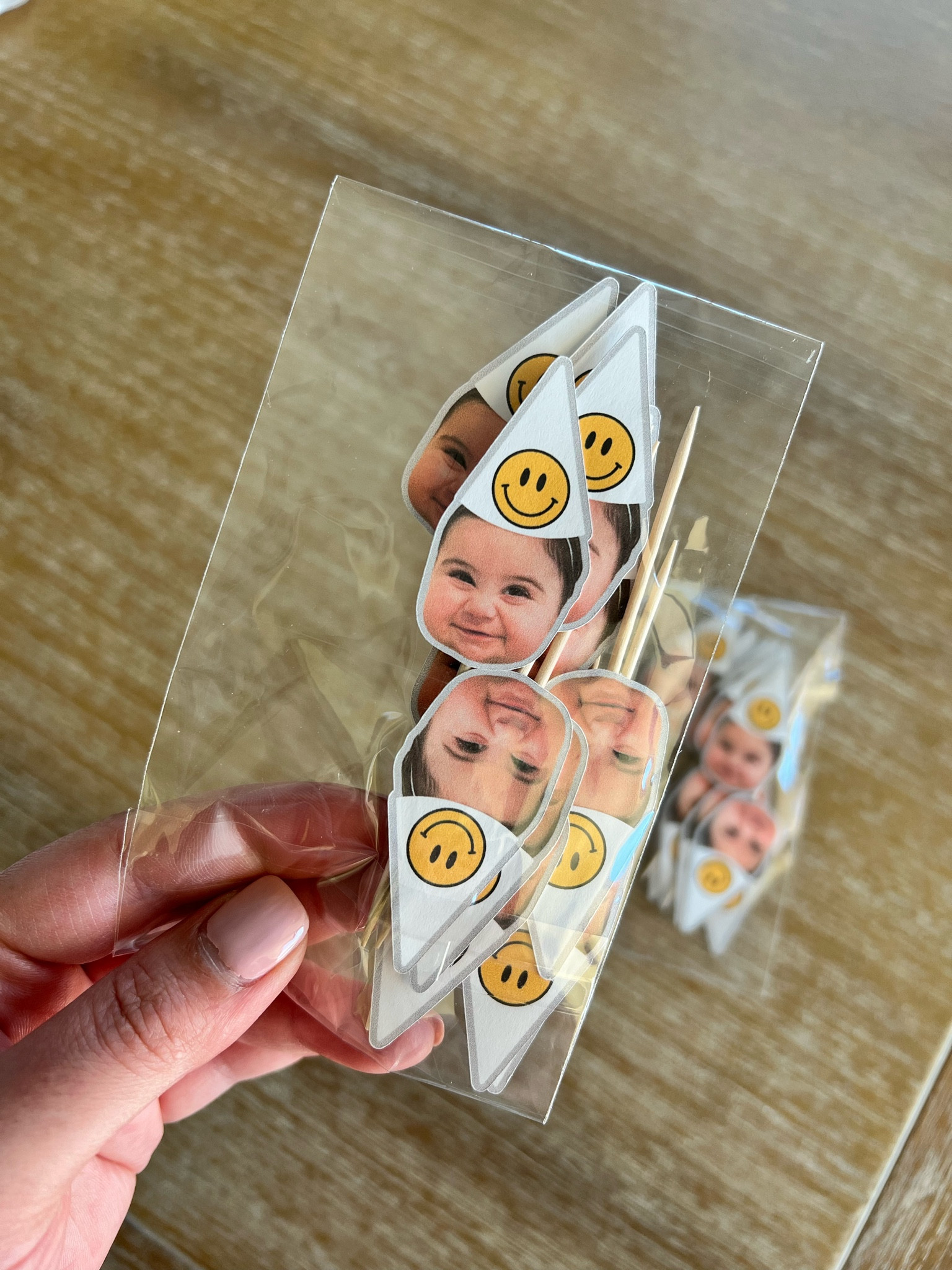 First birthday—custom cupcake toppers!🥰

#firstbirthday #babysfirstbirthday #birthdaysupply #birthdaydecor #caketoppers #customcaketoppers #etsyfinds #etsycaketoppers #onehappydude #onehappydudecupcaketoppers #firstbirthdayideas #cake #firstbirthdayparty #babyboybirthday #babyboy #babygirl #oneyearold #toddlerbirthday #kidsbirthdayideas 

#LTKkids #LTKFind #LTKbaby