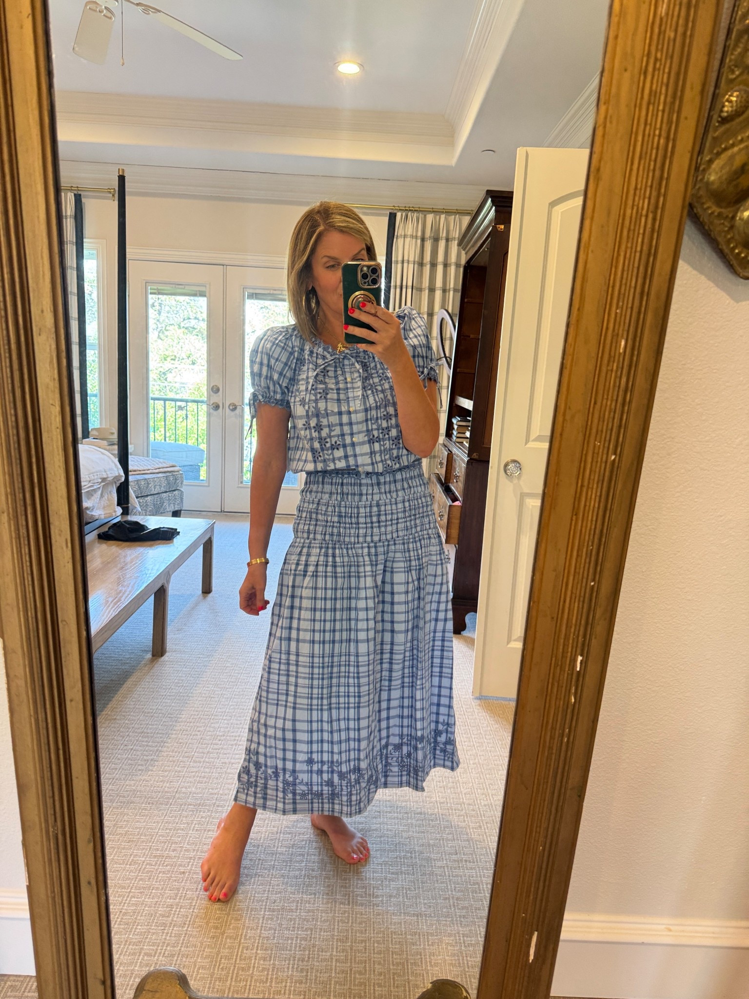 A cute skirt and a puff sleeve top ? Yes ma'am! Y'all these two pieces are so freaking fun and easy to pair with other things. I'm wearing a small in the skirt and a medium in the top.

#LTKOver40 #LTKootd