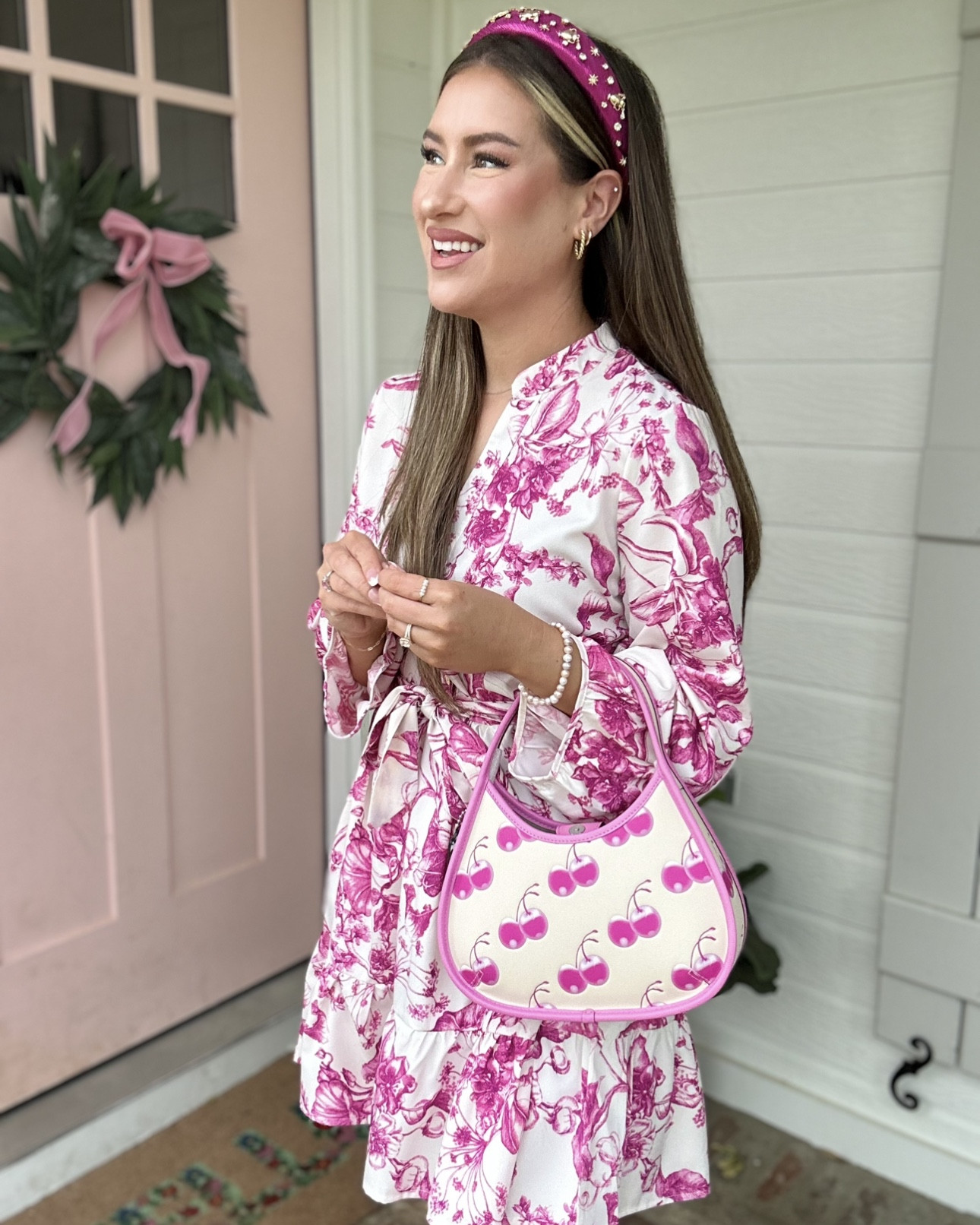 Me: my favorite color is green. 
Also me: 🎀🌸💕💗💖💞💞💓🌺💘💝🌷🐷🎀👙👚🩷👛🦩🩰
I do love this dress though. 

#LTKfindsunder100 #LTKitbag #LTKfindsunder50