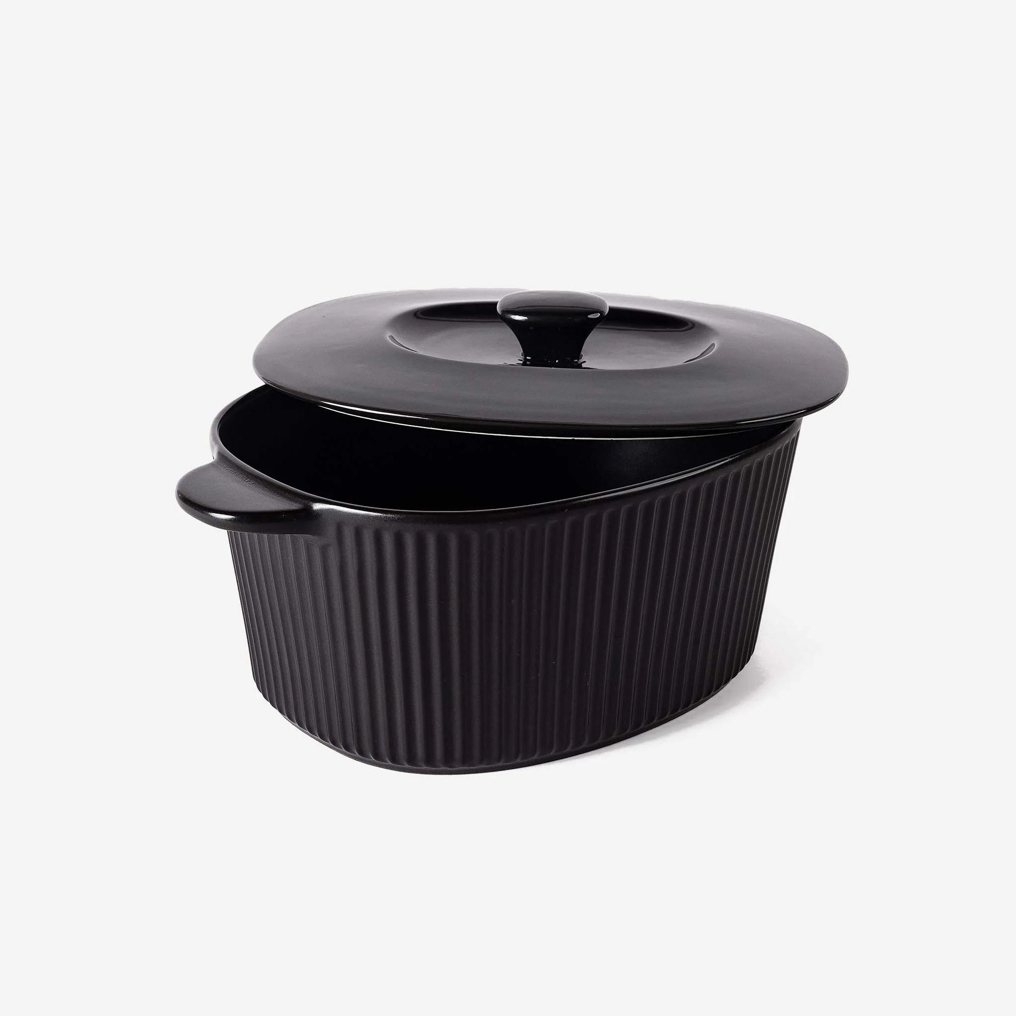 7.5-Quart Ceramic Oval Dutch Oven | Xtrema Cookware | Xtrema Cookware