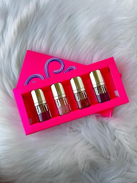 Beautycounter holiday gift 🎁 items

#LTKGiftGuide #LTKbeauty #LTKHoliday