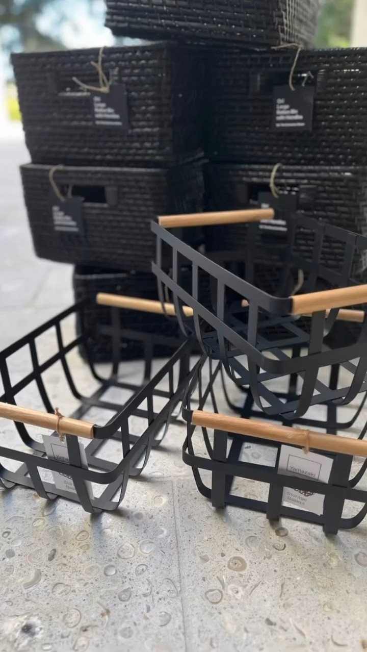 Metal baskets are fantastic- they are sturdy and durable and look great. However they can leave nasty scuff marks on your countertops and shelves. Not these from @thecontainerstore 
.
.
.
#thecontainerstore #thecontainerstoreambassador 
#savannahorganizer 
#houseofvon  #savannah #professionalorganizer #declutter #professionalorganizing  #closetgoals 
#organization #organizedlife #customspaces

#LTKHome