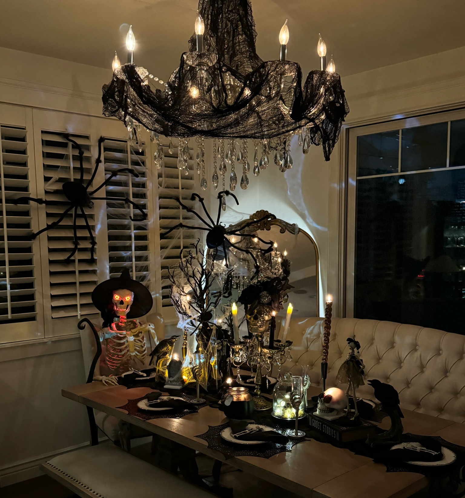 Halloween Tablescape 

#LTKHoliday #LTKHalloween #LTKVideo