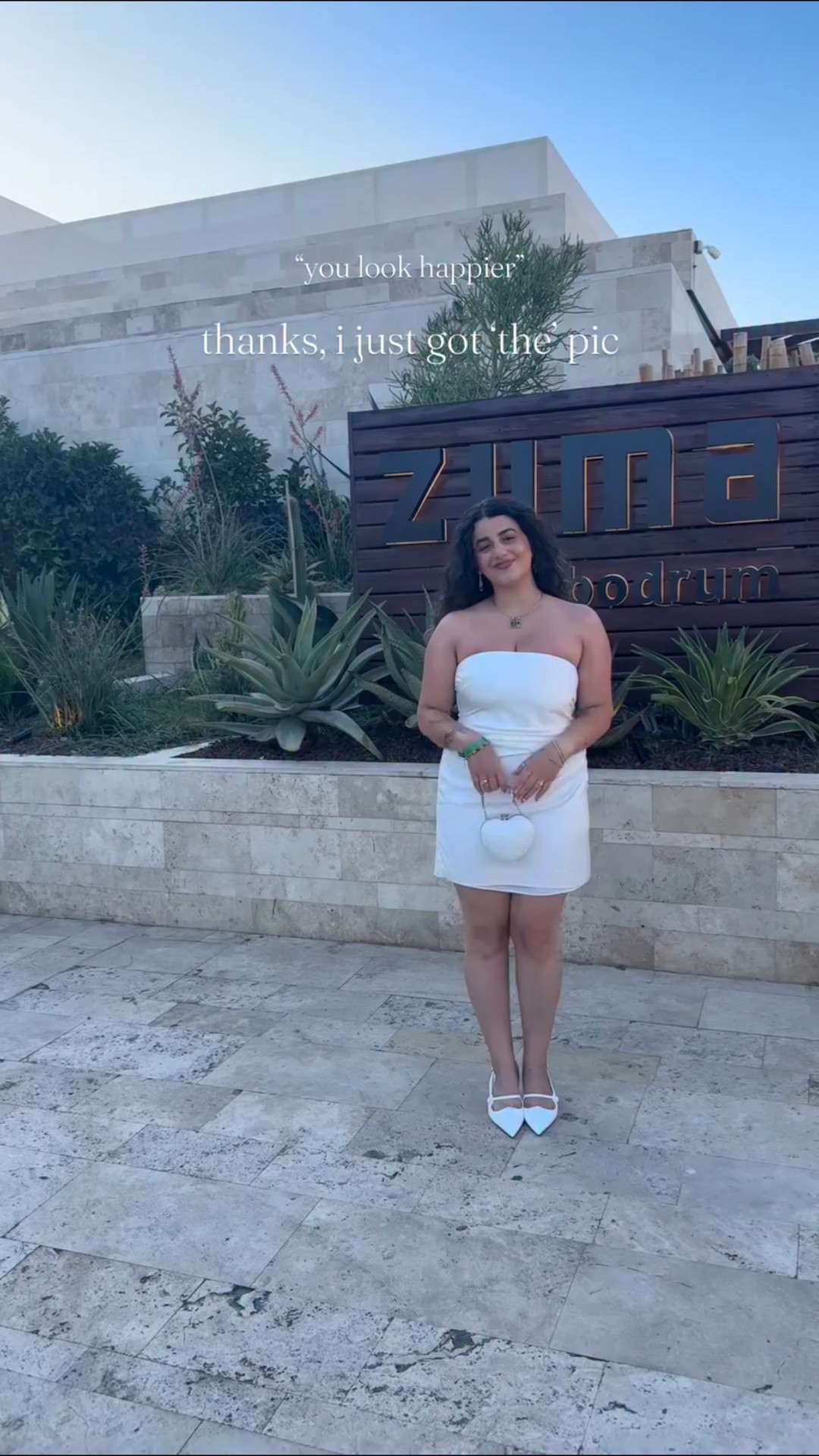 no better feeling than getting ‘the’ pic 📸📸
.
.
.
#thepic #pinterestgirls #ootd #hendo #bridaloutfits #pinterestaesthetics #pinterestphoto #outfitcheck #outfitreel 2025 bride, bride to be, hen do weekend

#LTKpartywear #LTKwedding #LTKtravel