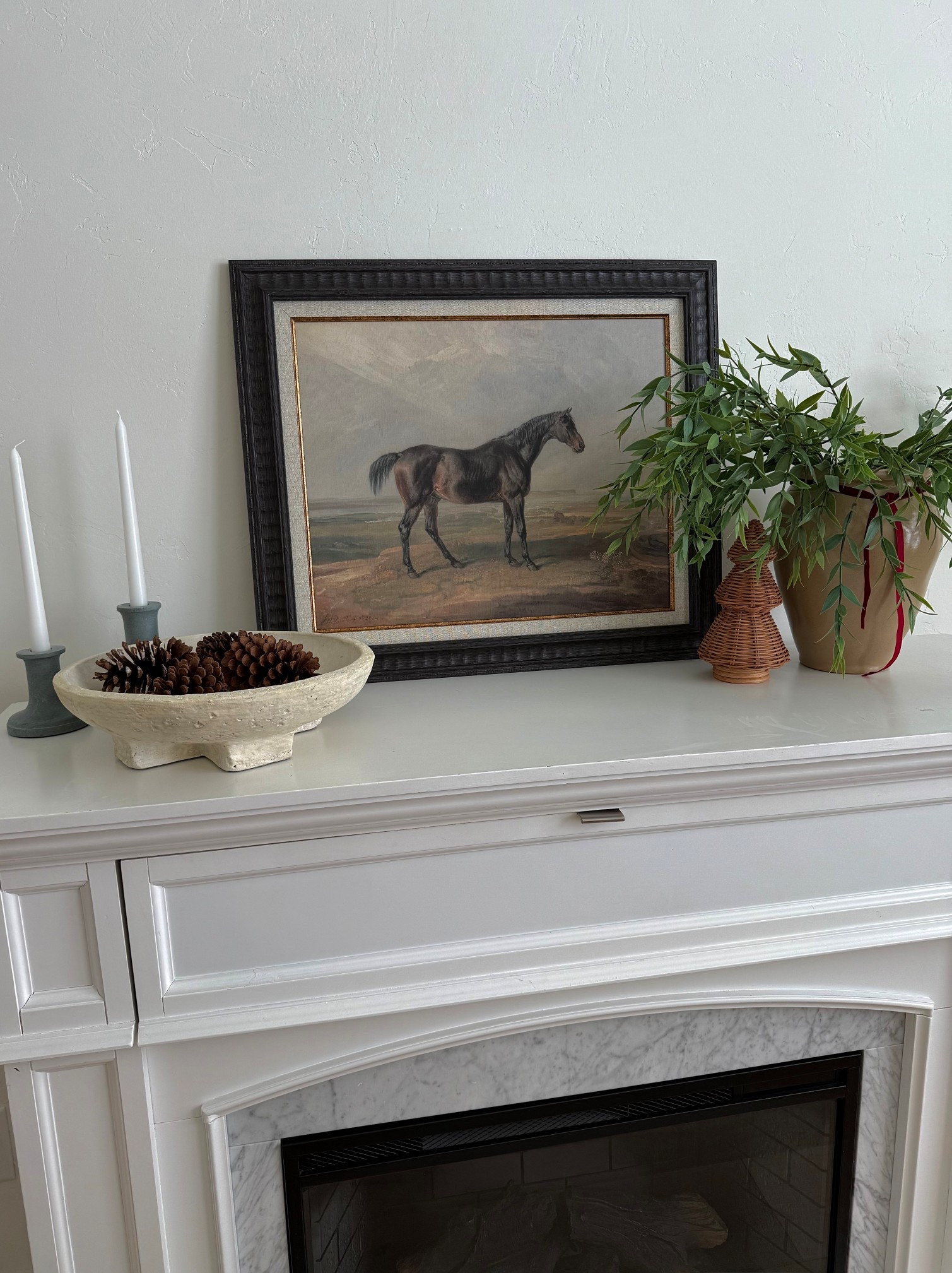 Beginning to decorate for the Holidays! 🌲

holiday decor, wall art, fireplace, home decor, home finds

#LTKHoliday