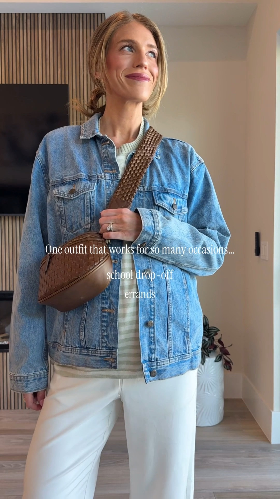 The perfect outfit in the taget linen pants for so many occasions! Atitzia pull on pants are also linked!