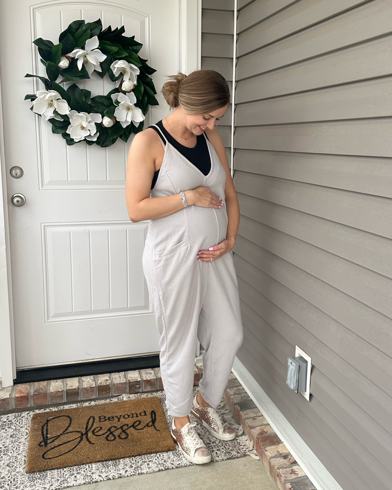 The bump is popping lately 🤩

#maternityclothes #bumpfriendlyclothes #pregnancy #baby 

#LTKsalealert #LTKstyletip #LTKbeauty