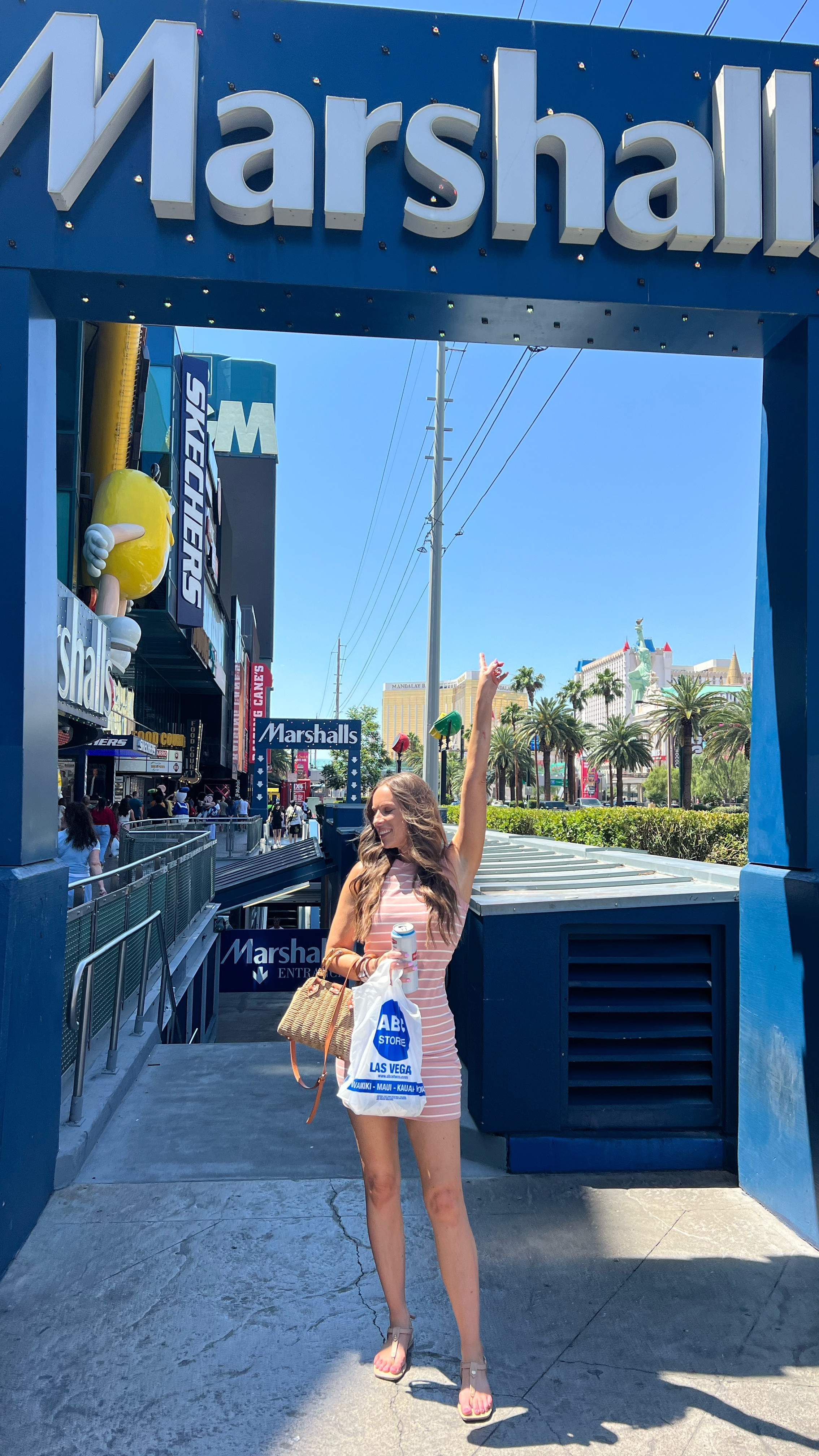 Vegas recap 🎰🫶🏻💃🎉

#LTKSummerEdit #LTKTravel #LTKStyleTip