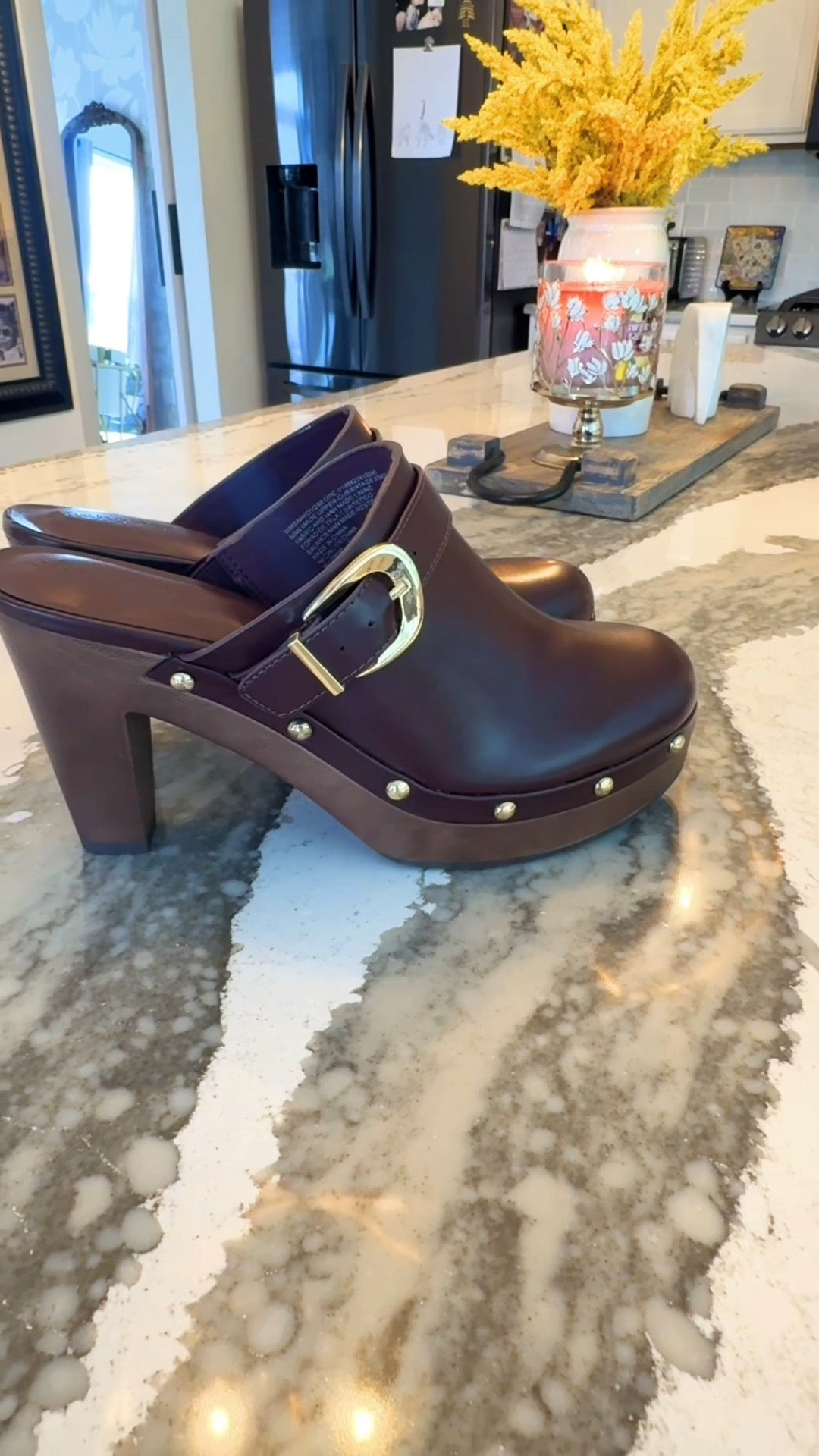 Under $30!!!
These are absolutely perfect for transitioning from late summer straight into fall. Not only are they super comfortable, but the platform gives the ultimate retro 70s vibes! ✌️ They are right on trend with the chic nail heads, and that gorgeous deep burgundy color is everything right now.
The best part? They look completely designer, but they are so affordable and actually from Walmart’s amazing new brand! Run, don't walk! 🏃‍♀️🤎
#WalmartStykr #FallStyle #70sVibes #ShoeOftheDay #DesignerLookForLess